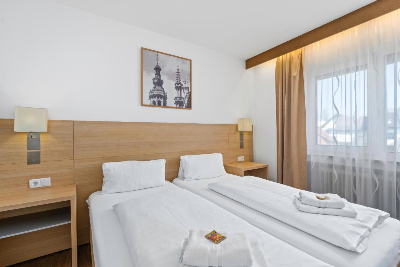 Hotel Adler Фридрихсхафен Экстерьер фото